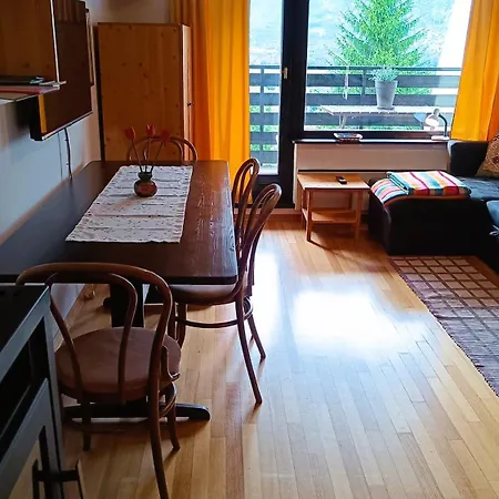 Apartma Lina